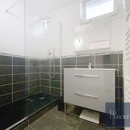 Avec Vue-les Rocs-poitiers-laconciergerie *